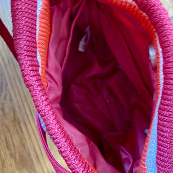 The Sak Tulip Bag/Purse in Caribbean Stripe Red. - Picture 7 of 8